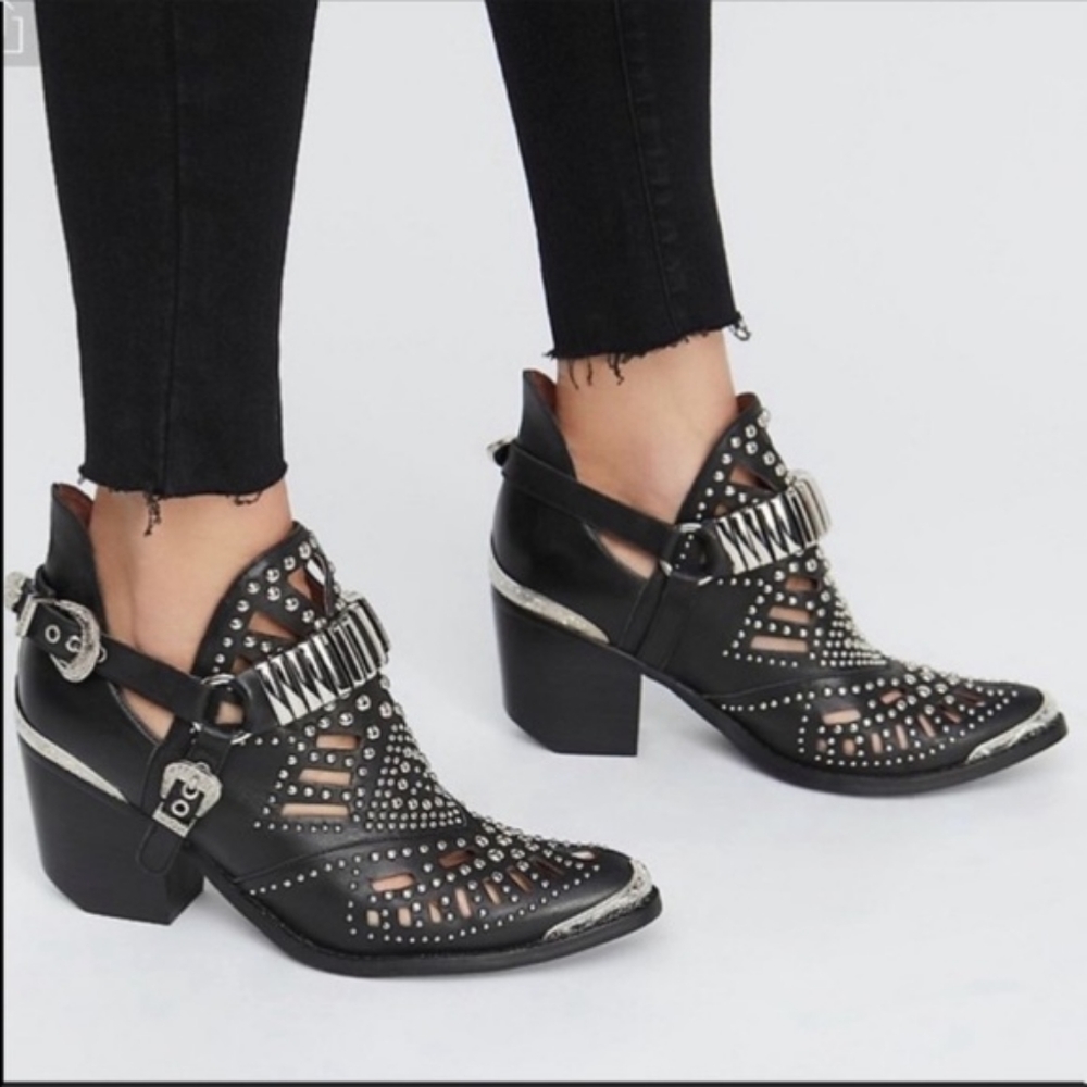 Jeffrey Campbell Calhoun Ankle Boot Black Silver Metal Studded Leather Sz 6 - Picture 11 of 11
